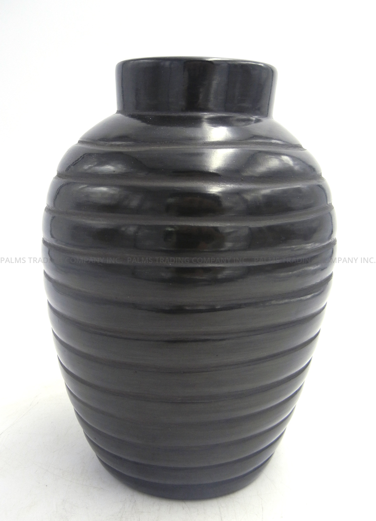 Santa Clara black etched and polished jar by Alvin Baca