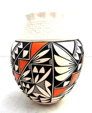 Acoma Earlene Antonio Handmade and Hand Painted Polychrome Jar with Scalloped Rim