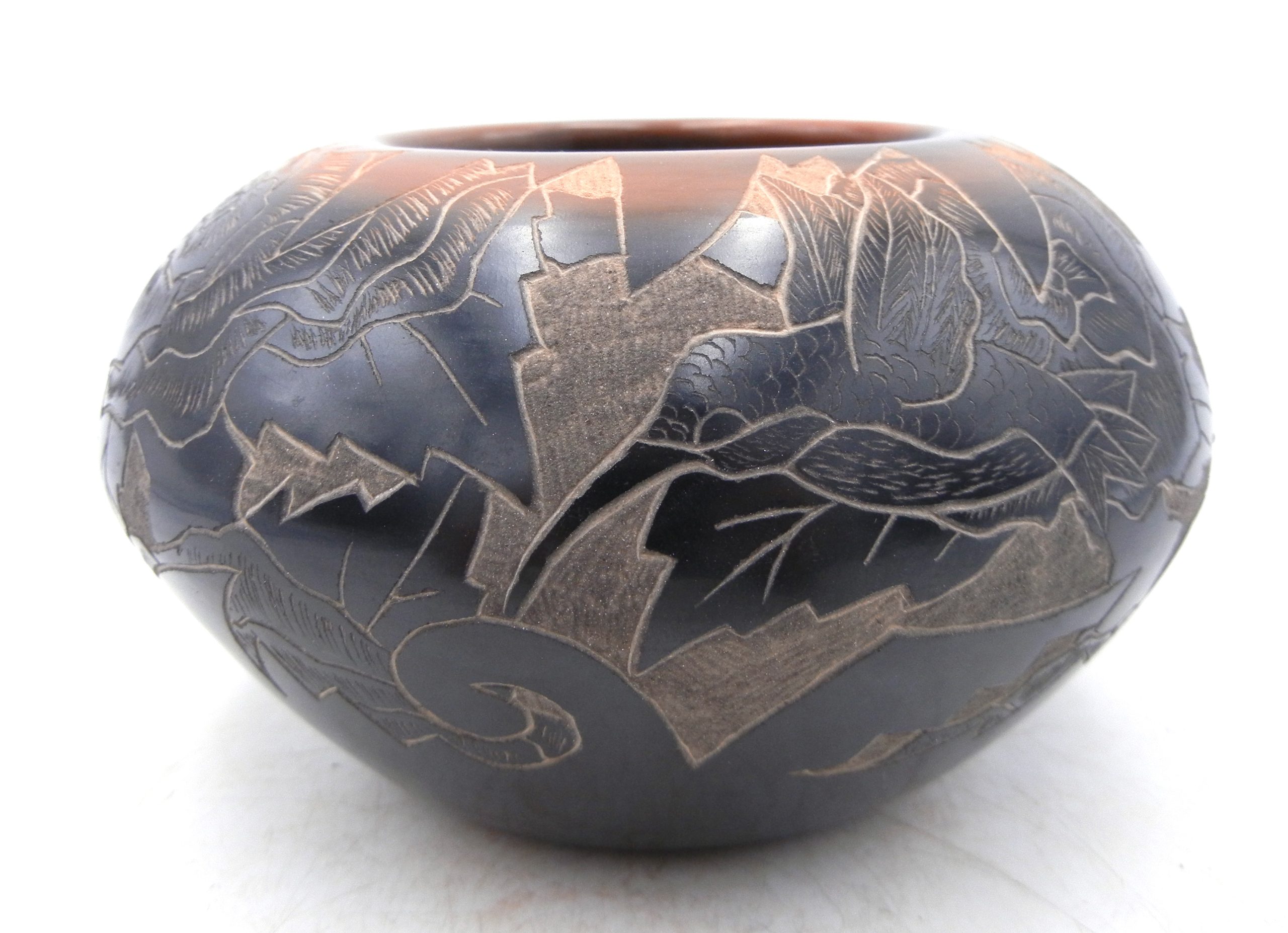 Santa Clara handmade, etched and polished hummingbird and rose pattern bowl by Gwen Tafoya