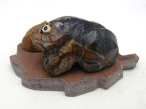 Zuni Justin Natewa Picasso Marble Carved Stone Double Frog Fetish on Sandstone Leaf