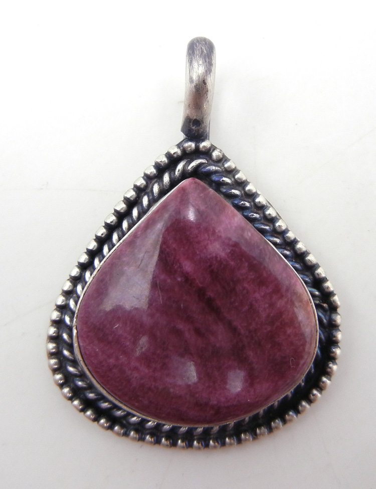 Navajo purple spiny oyster shell and sterling silver pendant