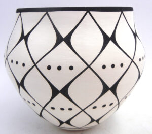 Acoma handmade and hand painted black and white butterfly pattern jar by David Antonio