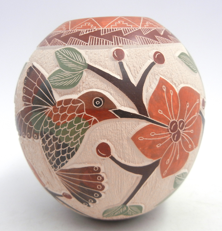 Mata Ortiz small handmade, etched, polished and painted hummingbird and flower jar by Melissa Tena and Nolbert Quintana