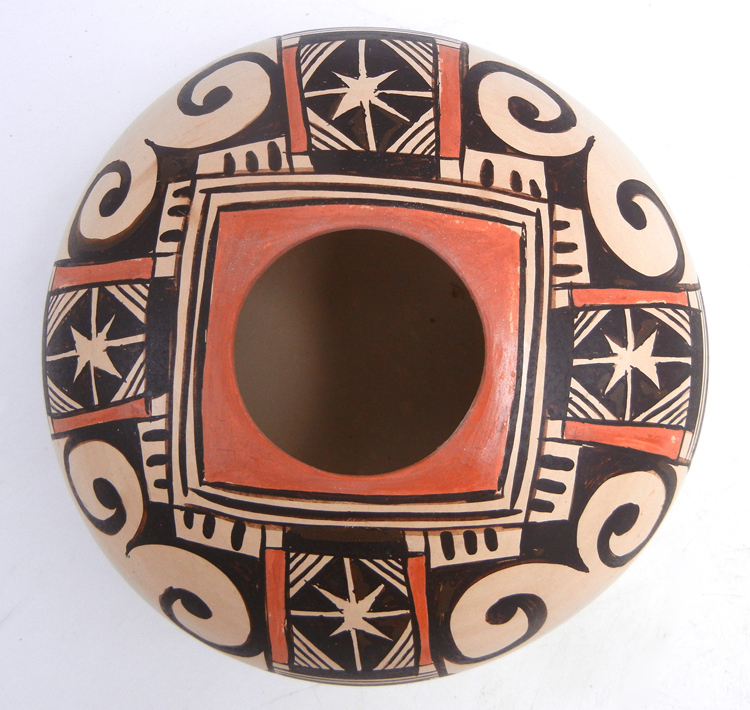 Hopi handmade, painted and polished seed pot by Adelle Nampeyo