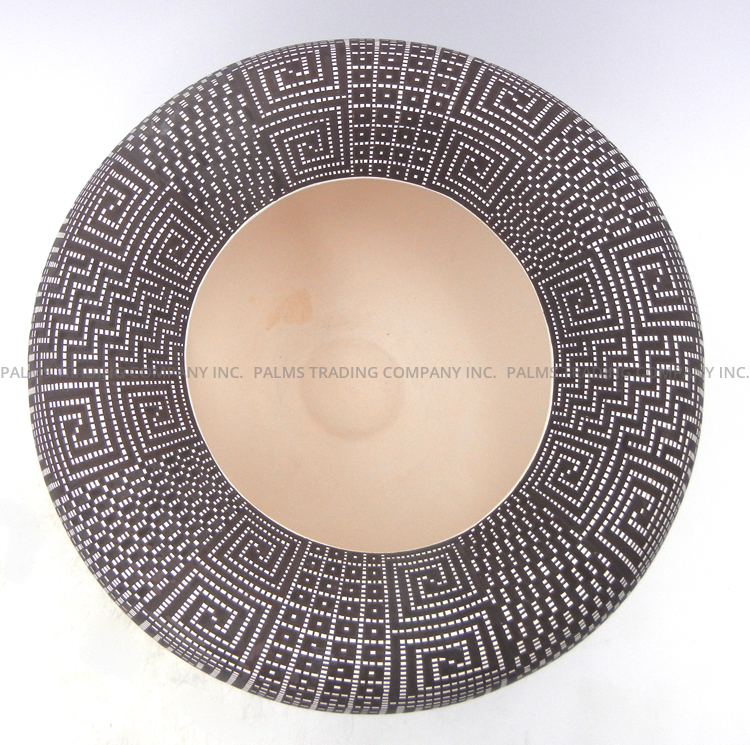 Acoma Frederica Antonio Handmade and Hand Painted Black and White Geometric Pattern Infinity Rim Jar - Image 4