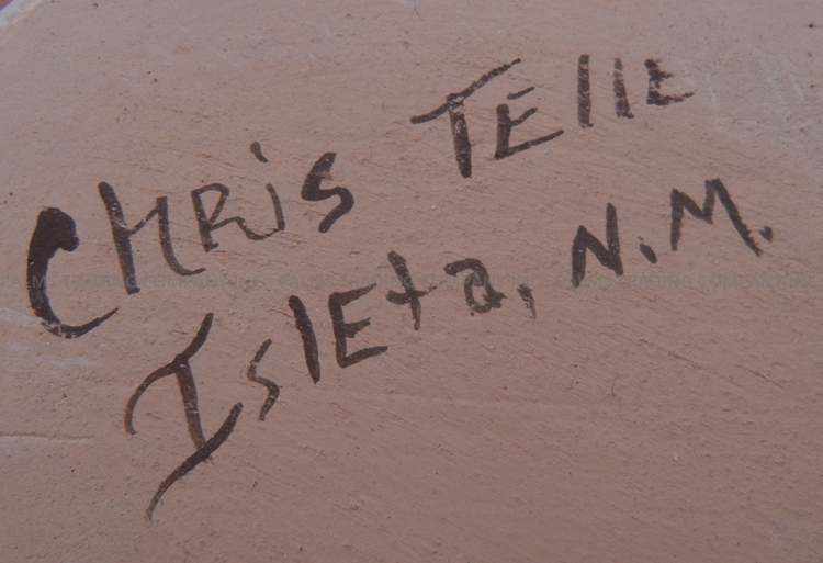 Isleta Chris Teller Handmade Seated Storyteller Figurine with Five Children - Image 7