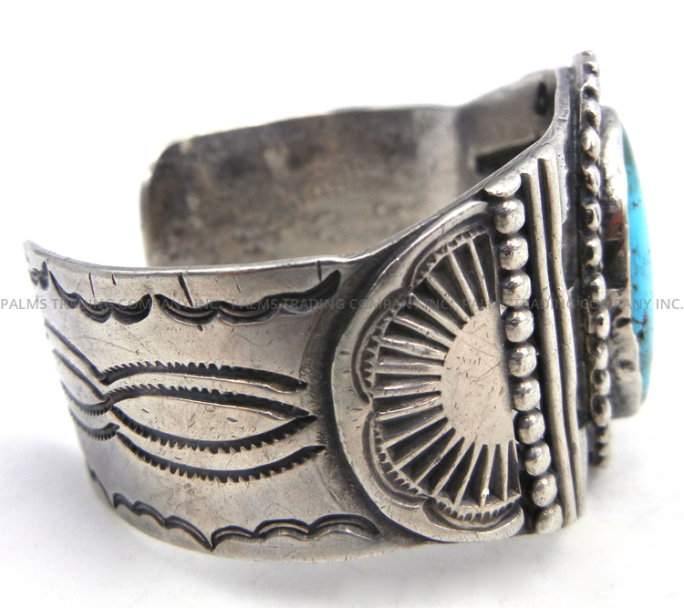 Navajo Vintage Turquoise and Sterling Silver Cuff Bracelet - Image 3