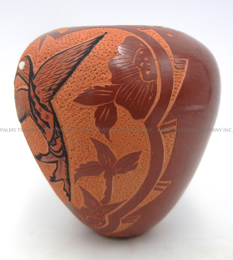 Jemez Helen Tafoya Handmade, Etched and Polished Hummingbird Jar - Image 3