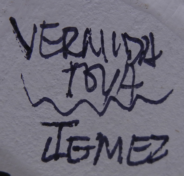 Jemez Vernida Toya Standing Snowman Storyteller Figurine with Three Children - Image 7