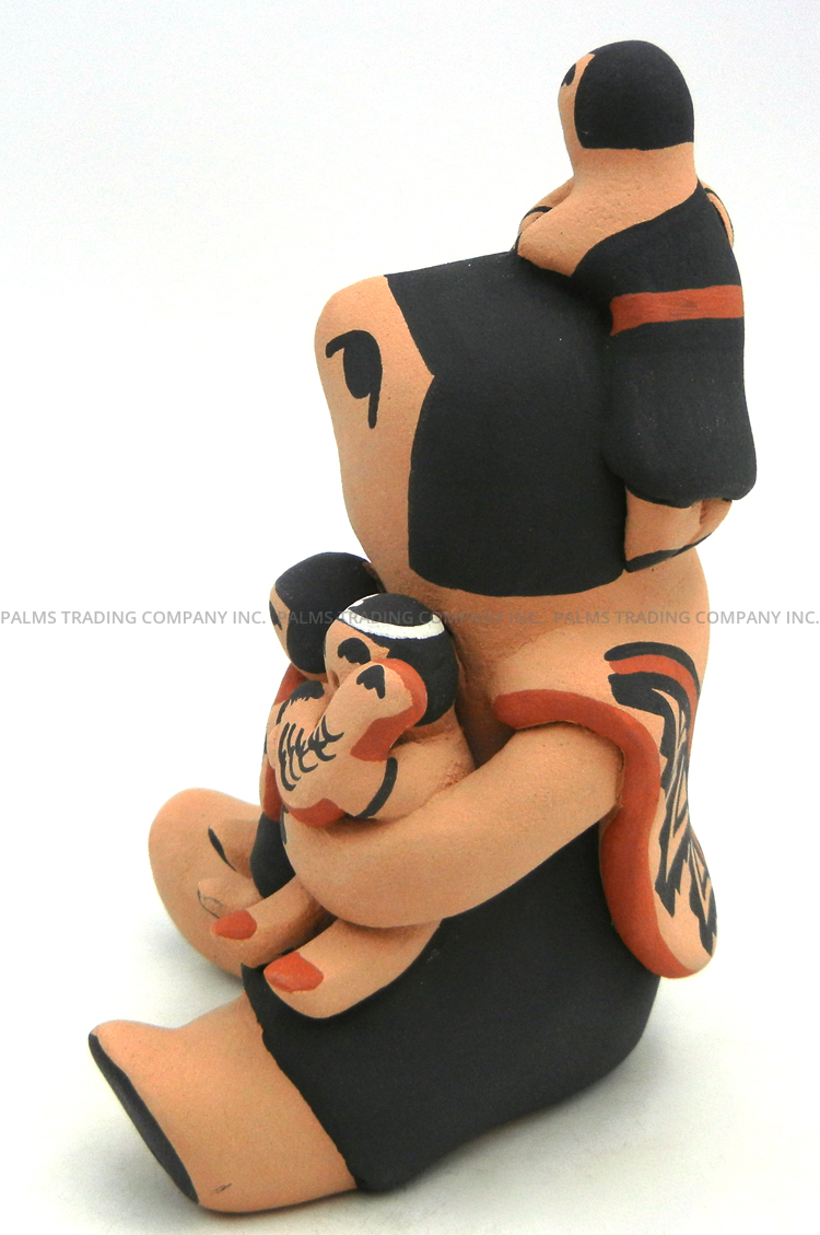 Jemez Vernida Toya Seated Storyteller Figurine with Six Children and a Chicken - Image 3