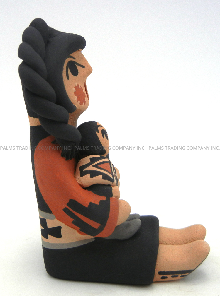 Jemez Chrislyn Fragua Small Seated Storyteller Figurine with Two Children - Image 5
