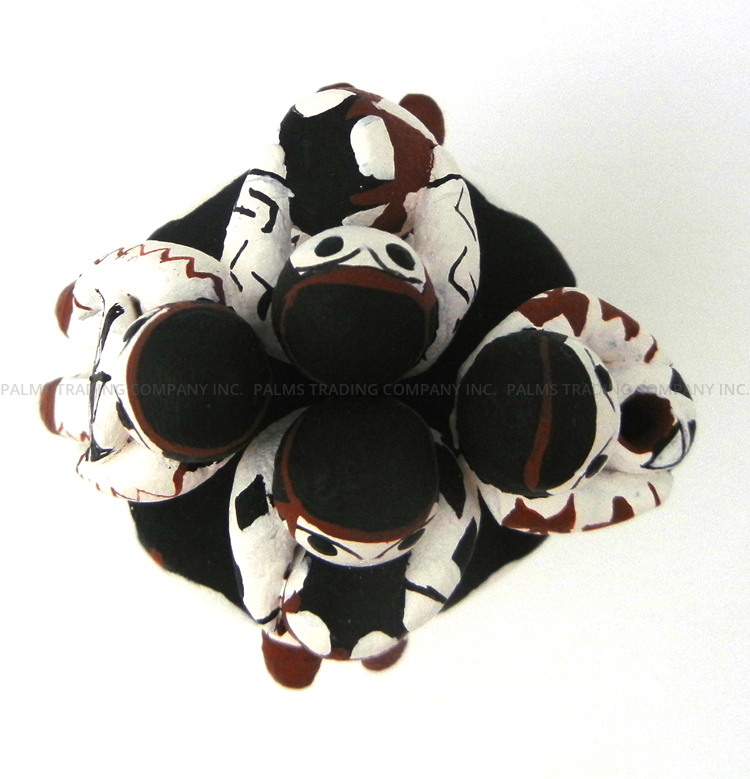 Cochiti Vangie Suina Small Handmade and Hand Painted Drum Figurine with Four Children - Image 6