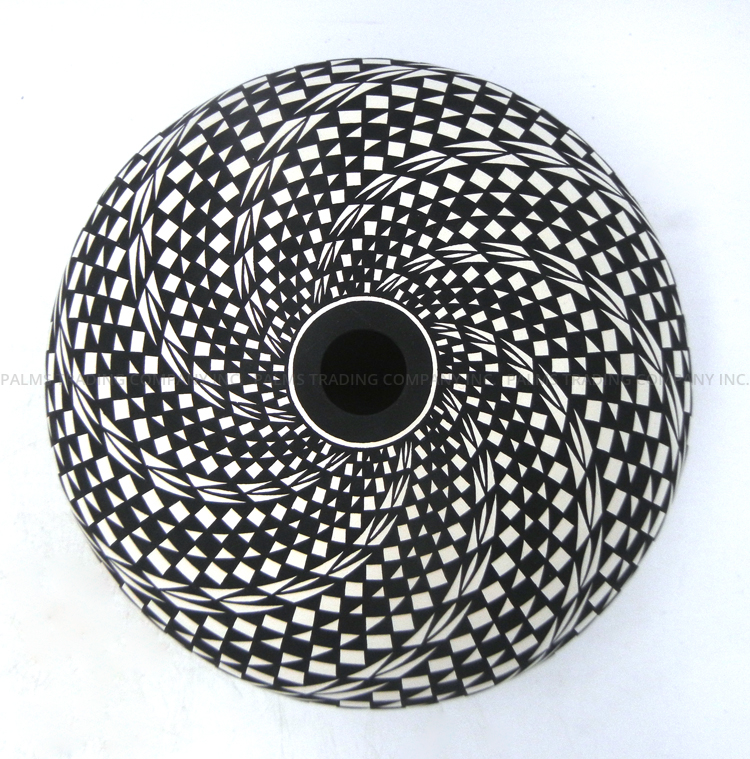 Laguna handmade and hand painted black and white eyedazzler seed pot by Robert Kasero