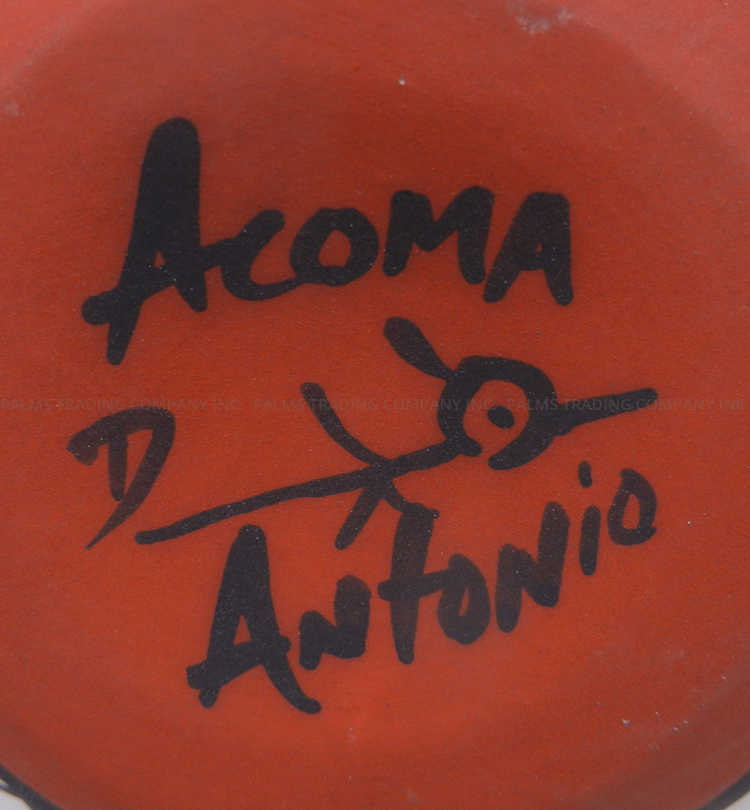 Acoma David Antonio Handmade and Hand Painted Black and White Butterfly Pattern Jar - Image 4