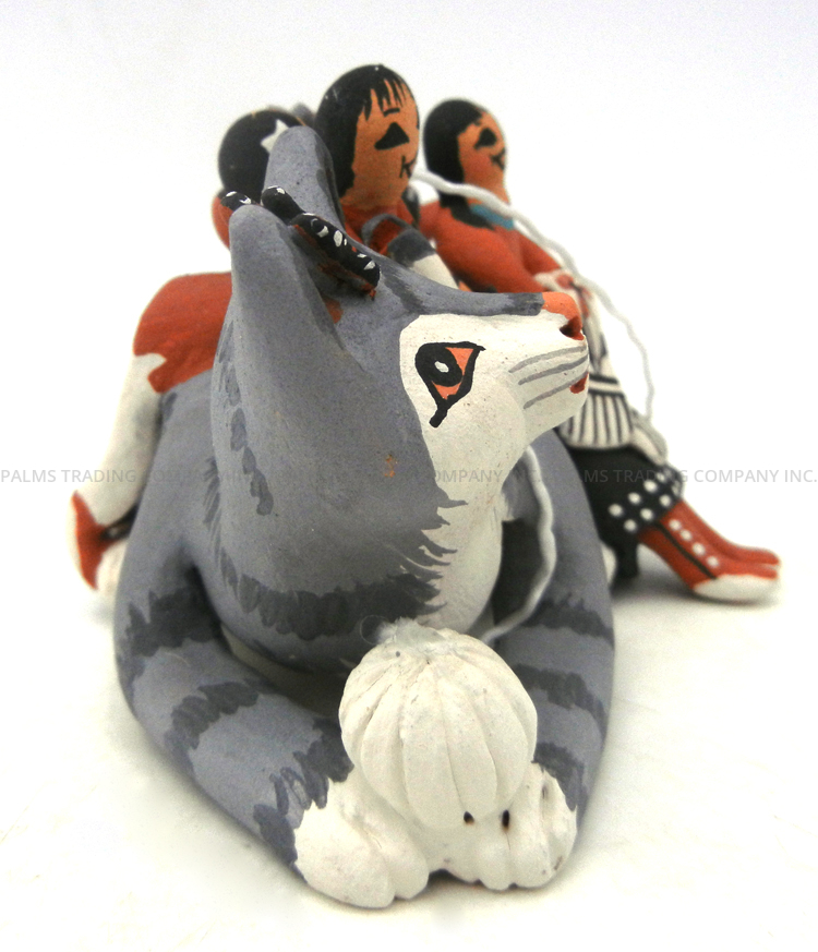 Jemez Carol Lucero Gachupin Handmade and Hand Painted Cat Figurine with Three Children - Image 3