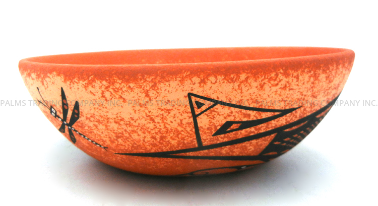 Zuni Deldrick Cellicion Handmade and Hand Painted Three Dimensional Lizard Bowl - Image 3