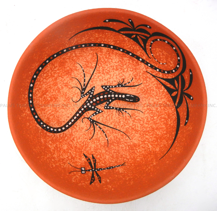 Zuni Deldrick Cellicion Handmade and Hand Painted Three Dimensional Lizard Bowl - Image 6
